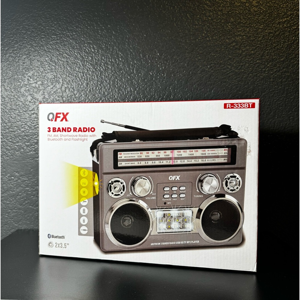 AM/FM/SW RECHARGE BLUETOOTH RADIO + FLASHLIGHT + FLOODLIGHT